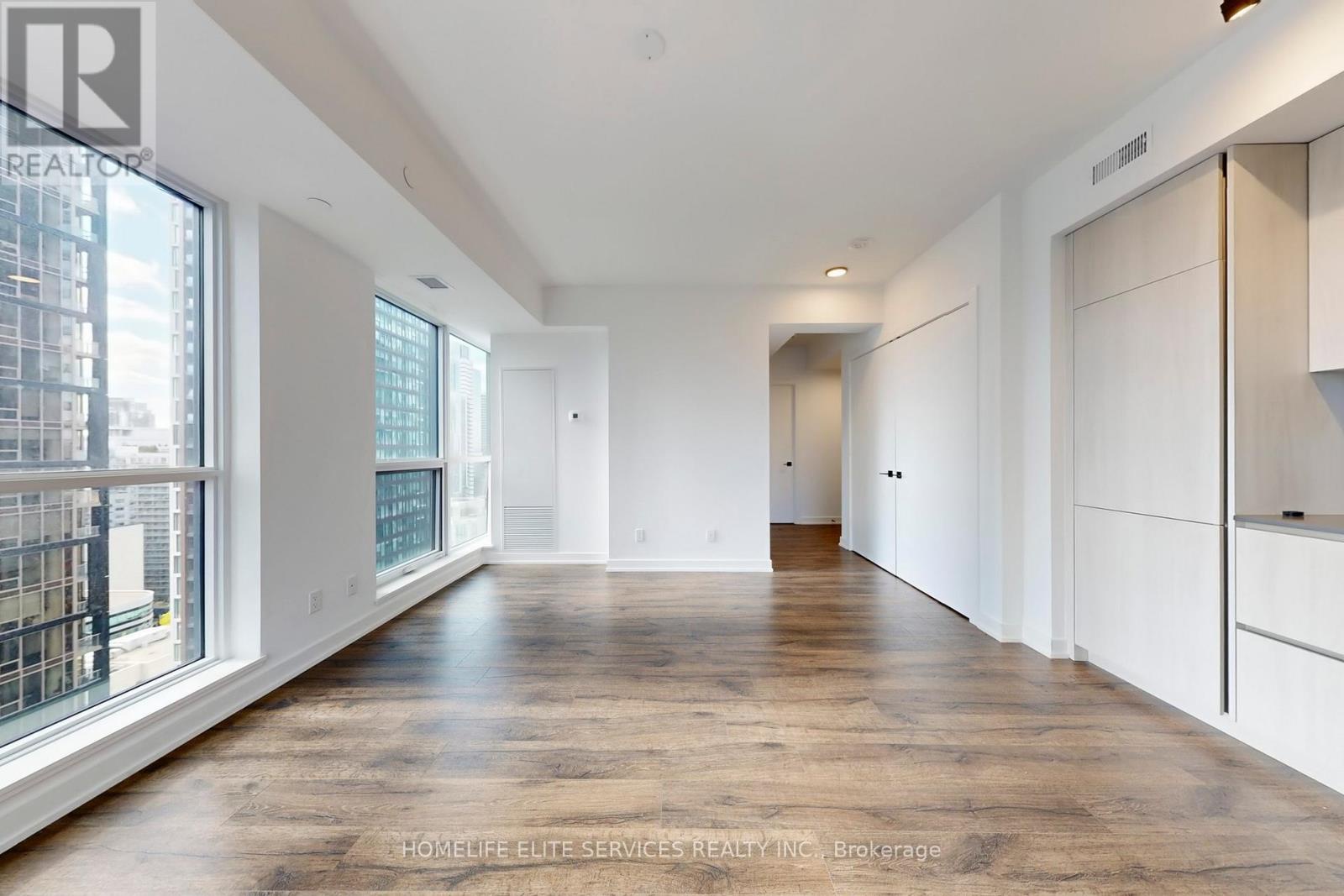 702 - 327 King Street W, Toronto (waterfront Communities), Ontario