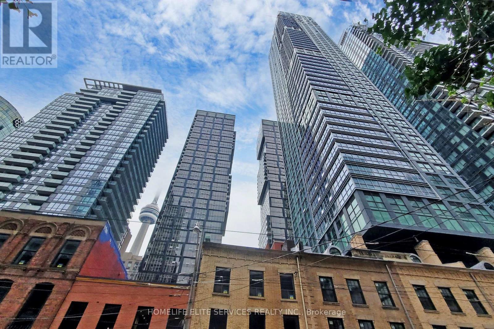 702 - 327 King Street W, Toronto (waterfront Communities), Ontario