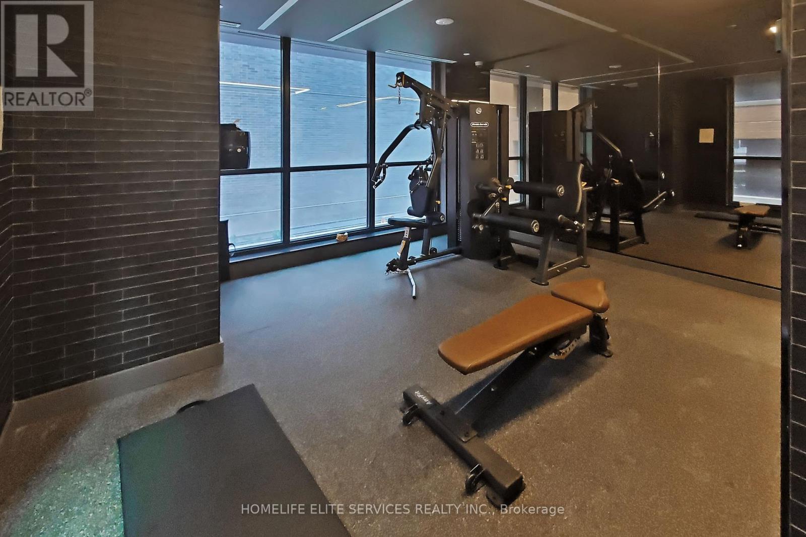702 - 327 King Street W, Toronto (waterfront Communities), Ontario