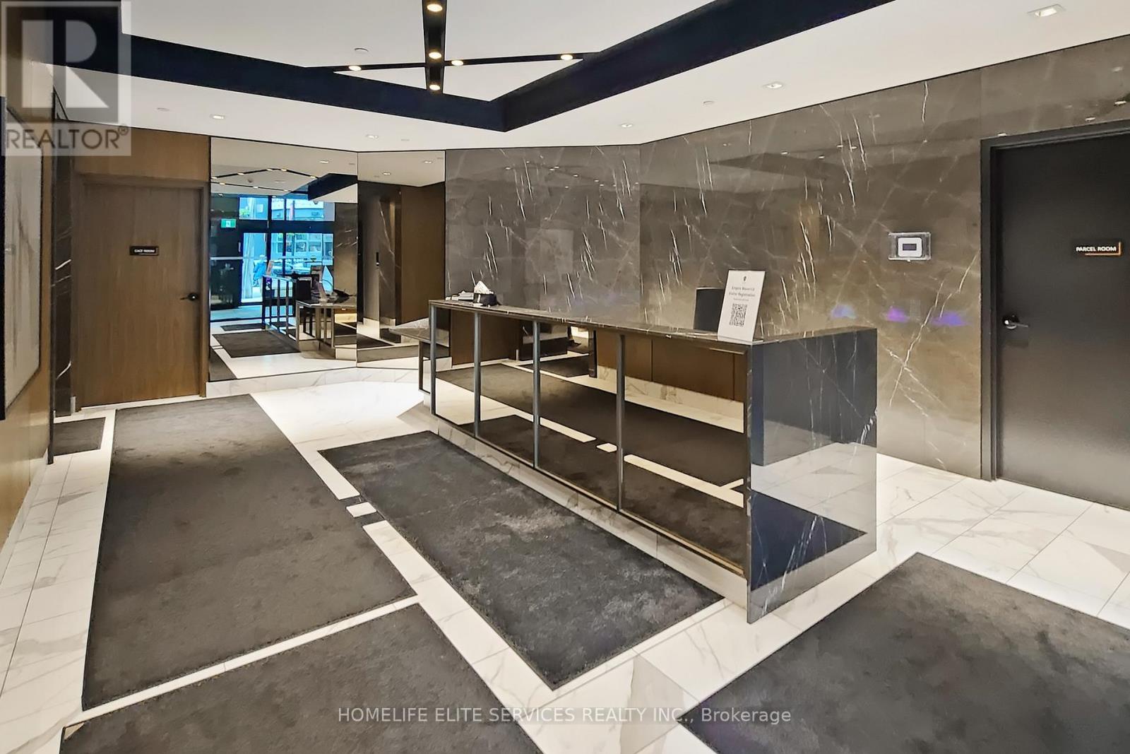 702 - 327 King Street W, Toronto (waterfront Communities), Ontario