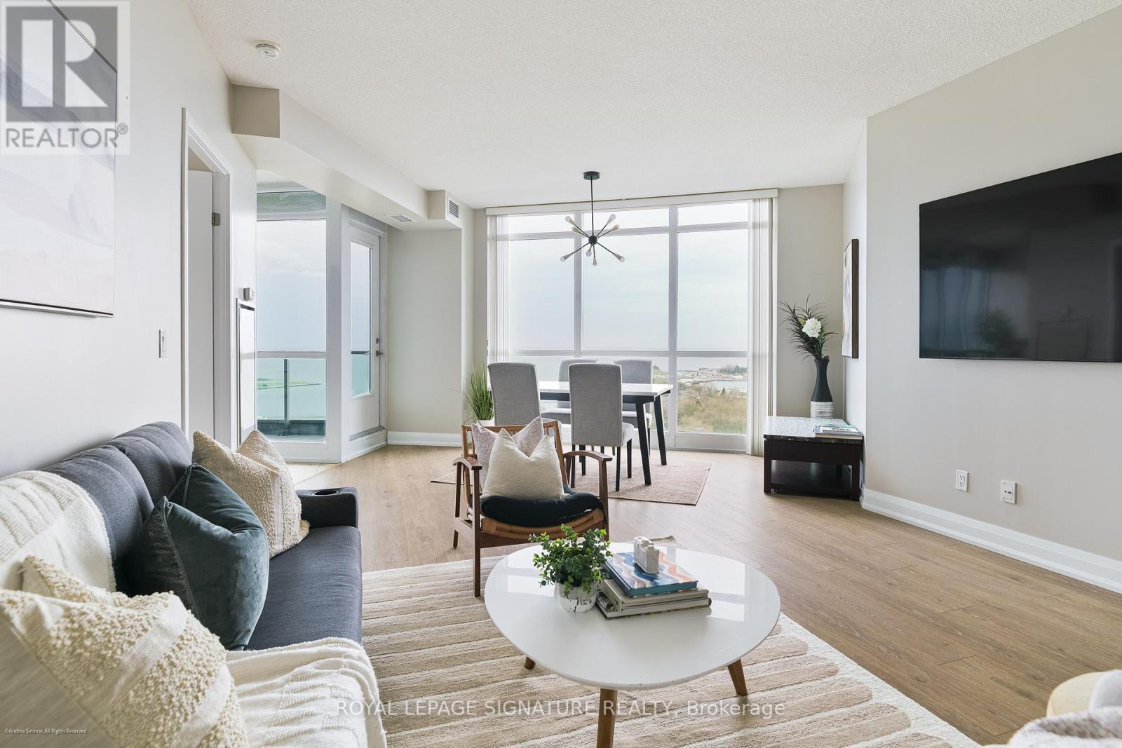 2104 - 215 Fort York Boulevard, Toronto (niagara), Ontario