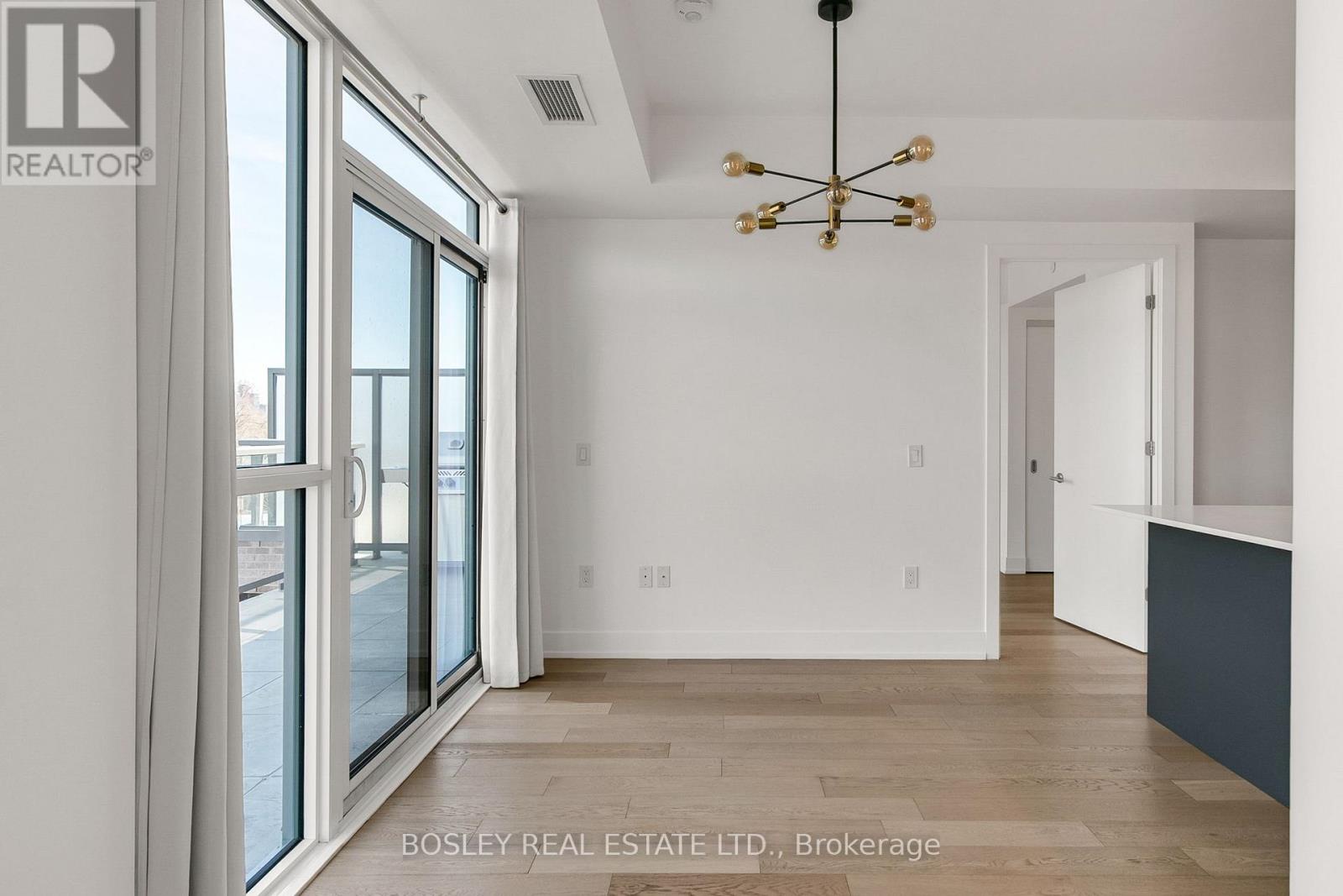709 - 1331 Queen Street E, Toronto (greenwood-coxwell), Ontario