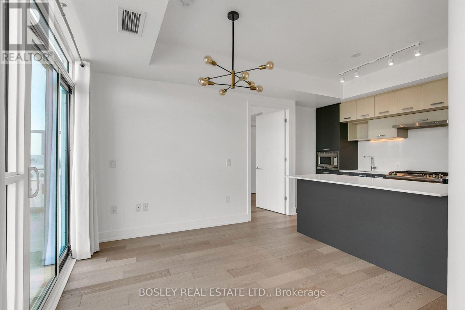 709 - 1331 Queen Street E, Toronto (greenwood-coxwell), Ontario