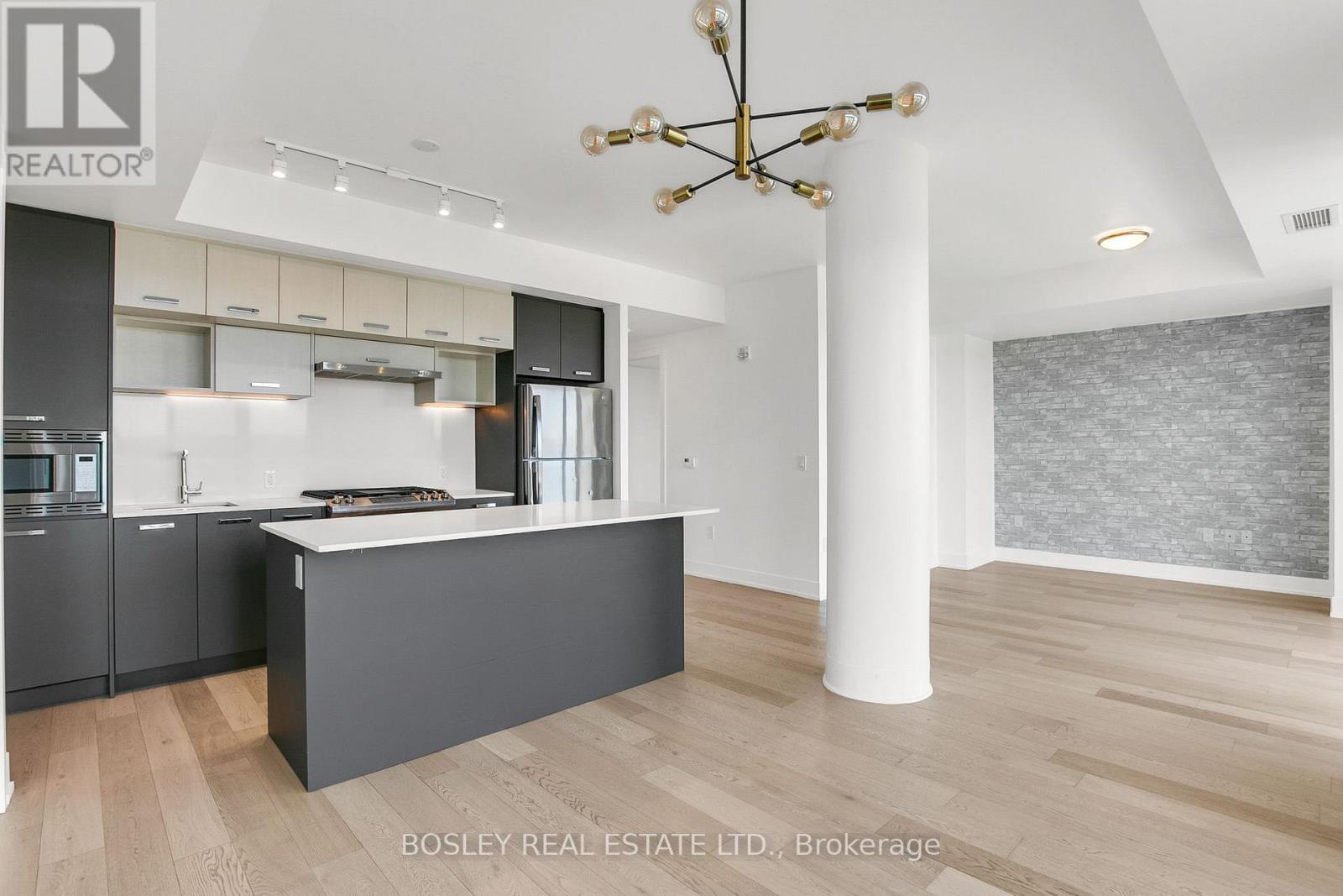 709 - 1331 Queen Street E, Toronto (greenwood-coxwell), Ontario
