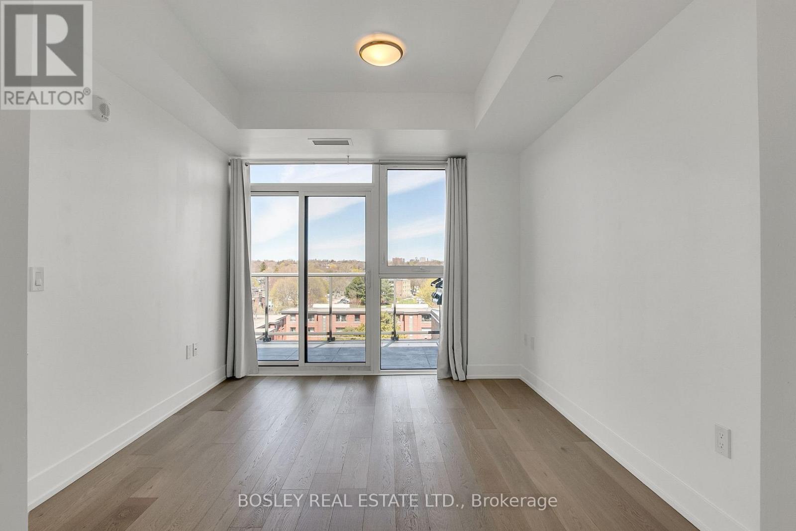 709 - 1331 Queen Street E, Toronto (greenwood-coxwell), Ontario