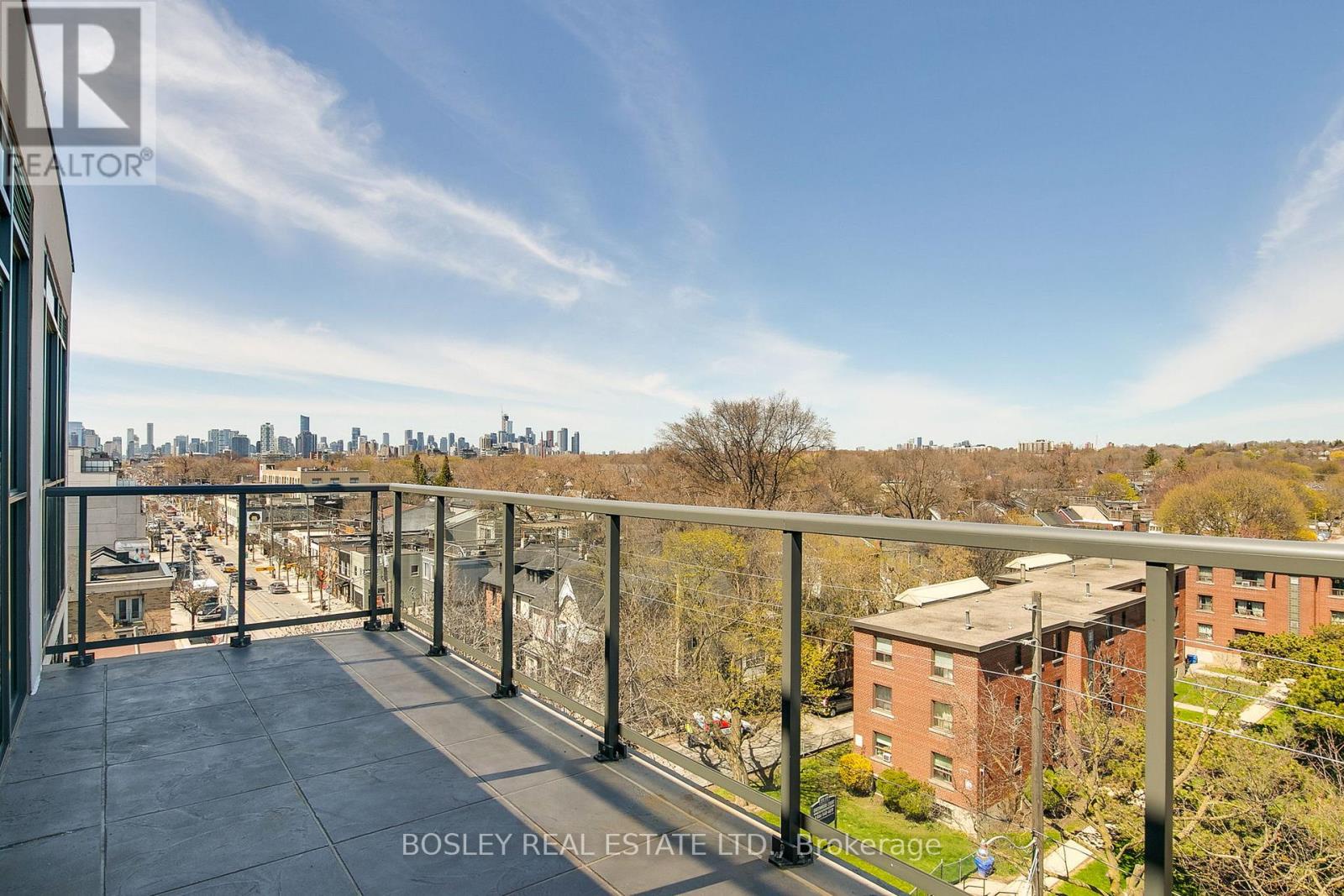 709 - 1331 Queen Street E, Toronto (greenwood-coxwell), Ontario
