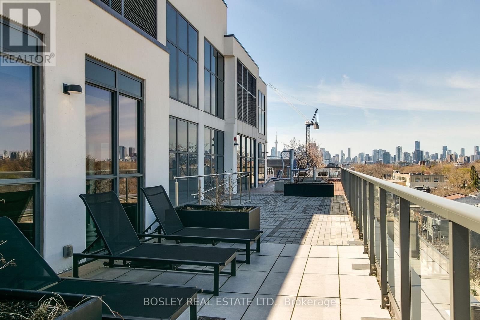 709 - 1331 Queen Street E, Toronto (greenwood-coxwell), Ontario