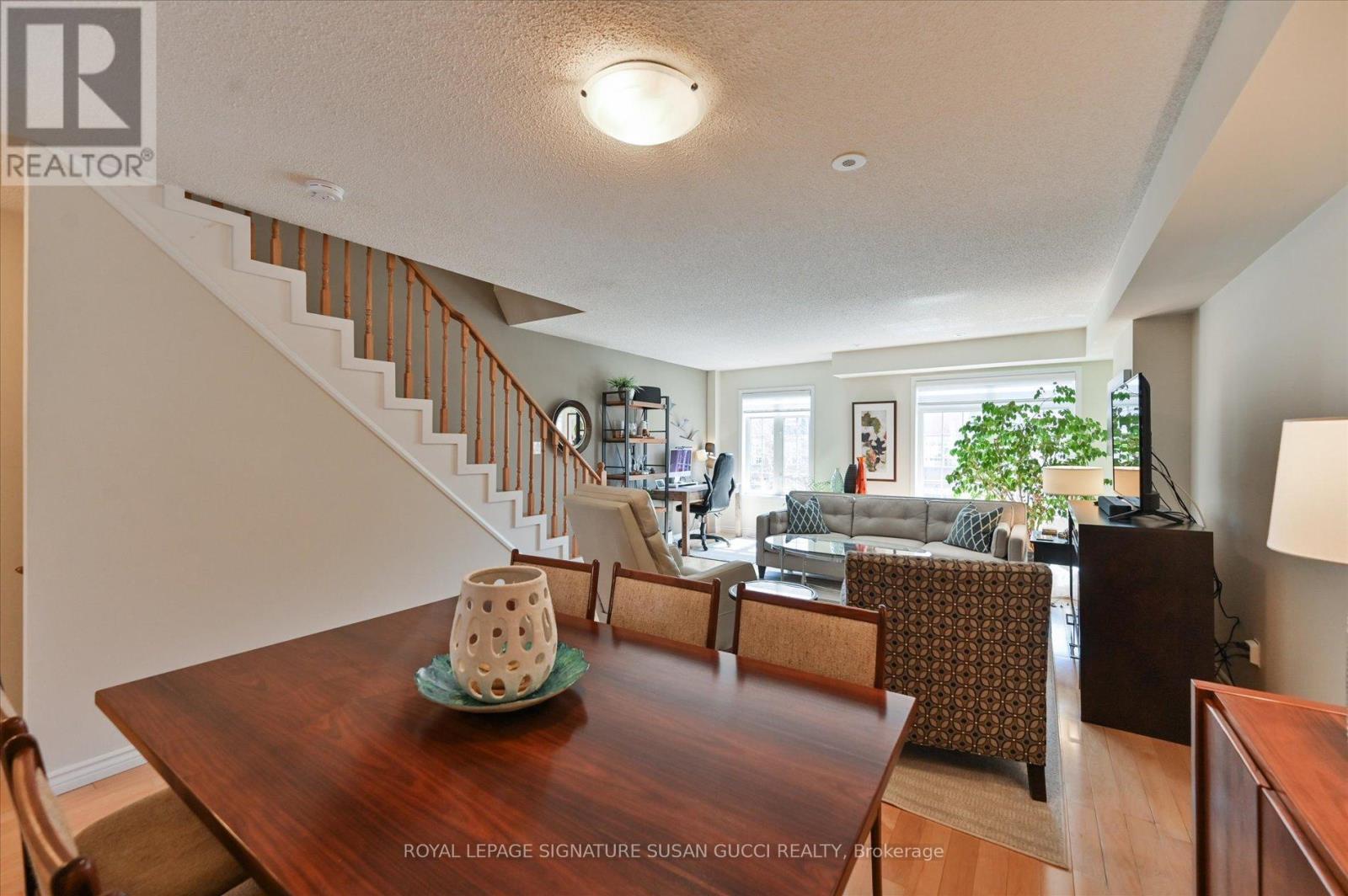 4 Blair Street, Toronto (o'connor-parkview), Ontario