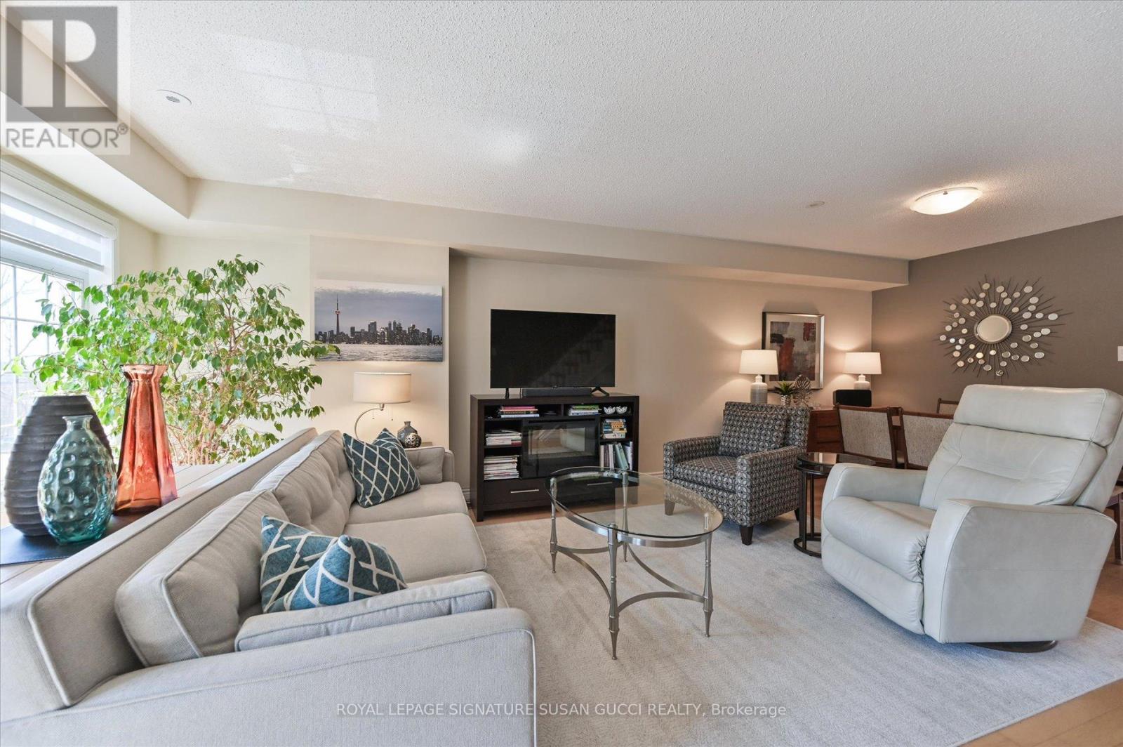 4 Blair Street, Toronto (o'connor-parkview), Ontario