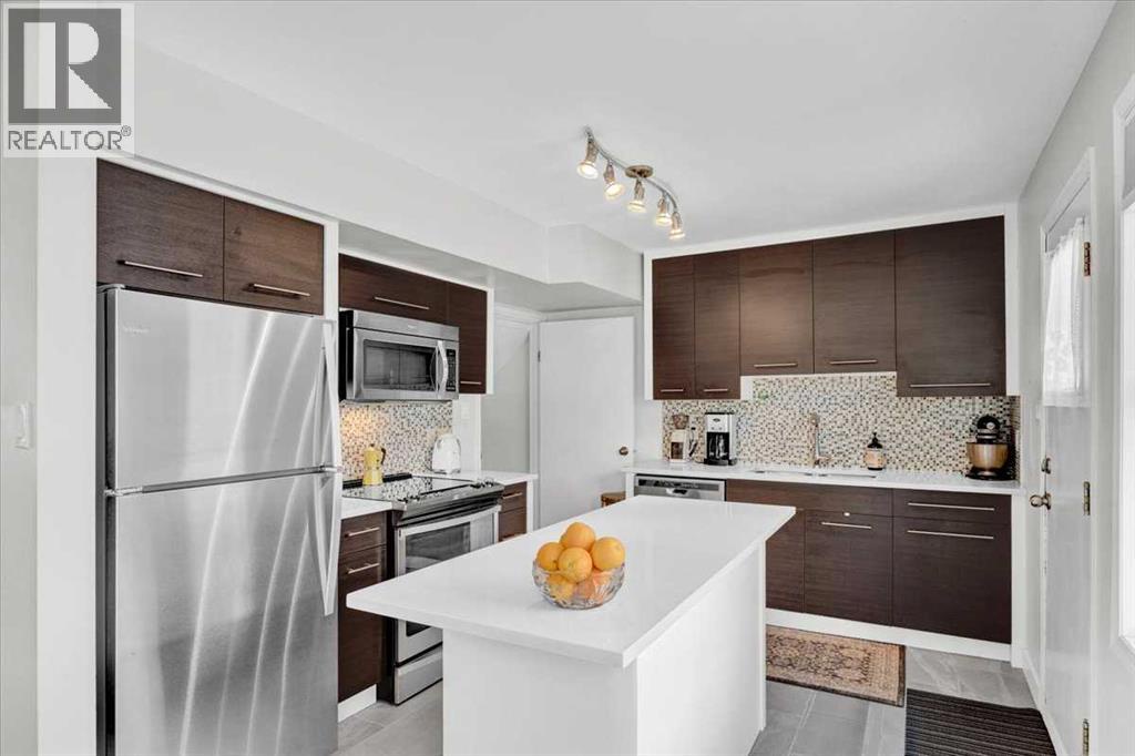 674 Regal Park Ne, Calgary, Alberta