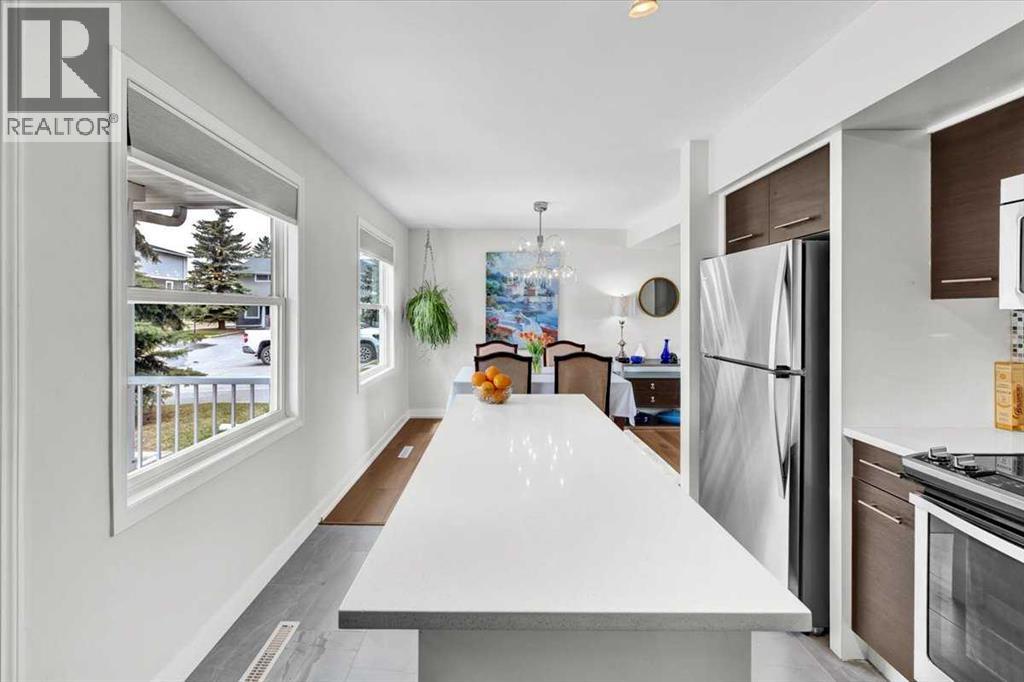 674 Regal Park Ne, Calgary, Alberta