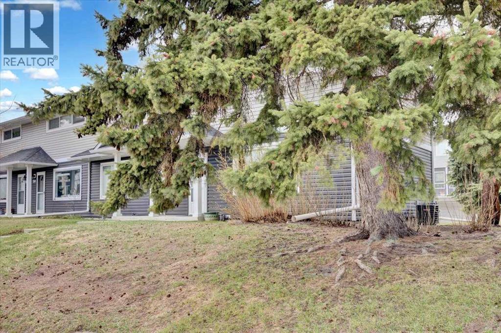 674 Regal Park Ne, Calgary, Alberta