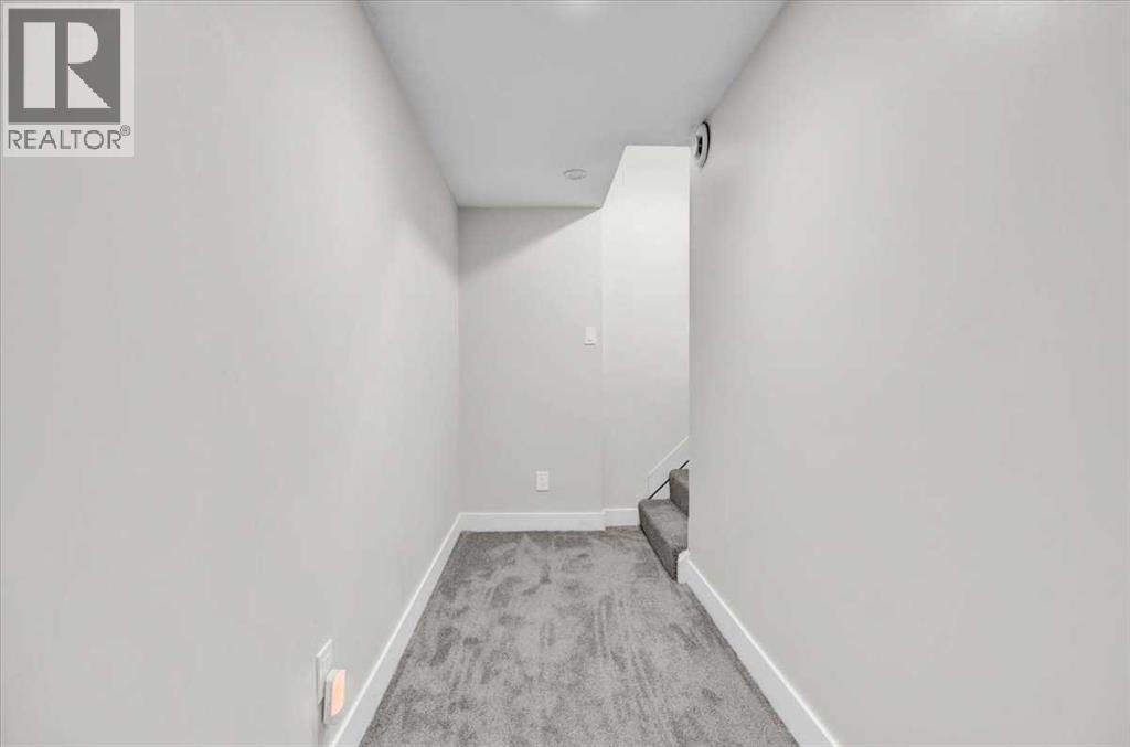 674 Regal Park Ne, Calgary, Alberta