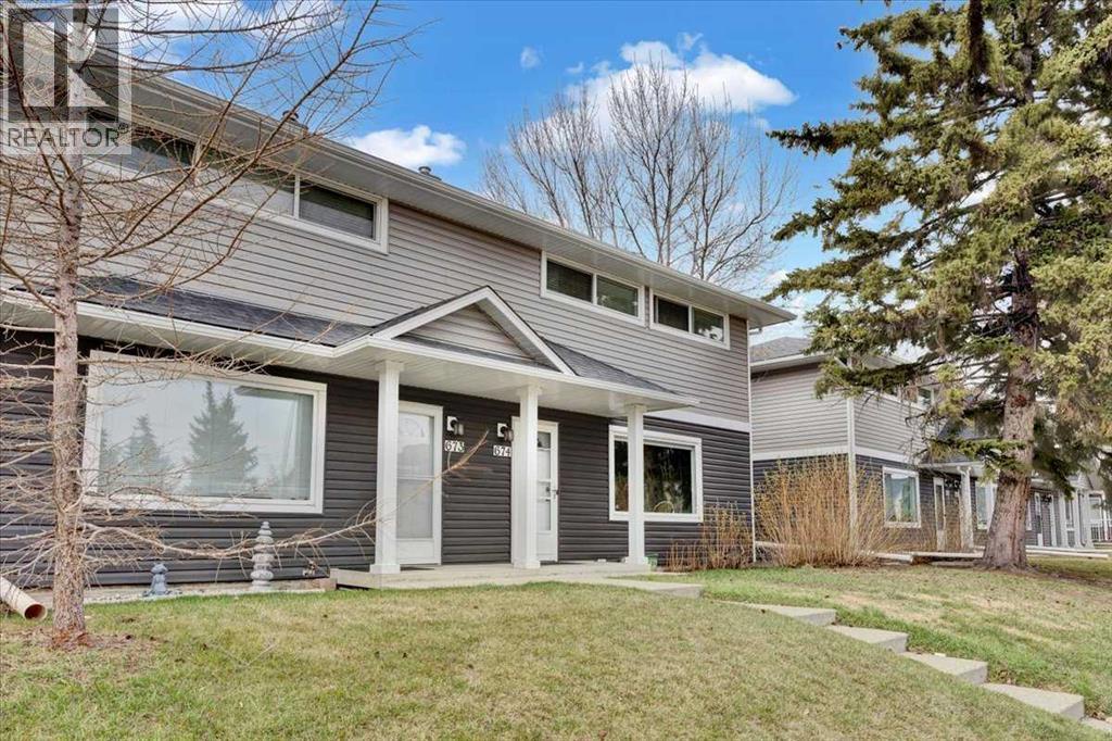 674 Regal Park Ne, Calgary, Alberta