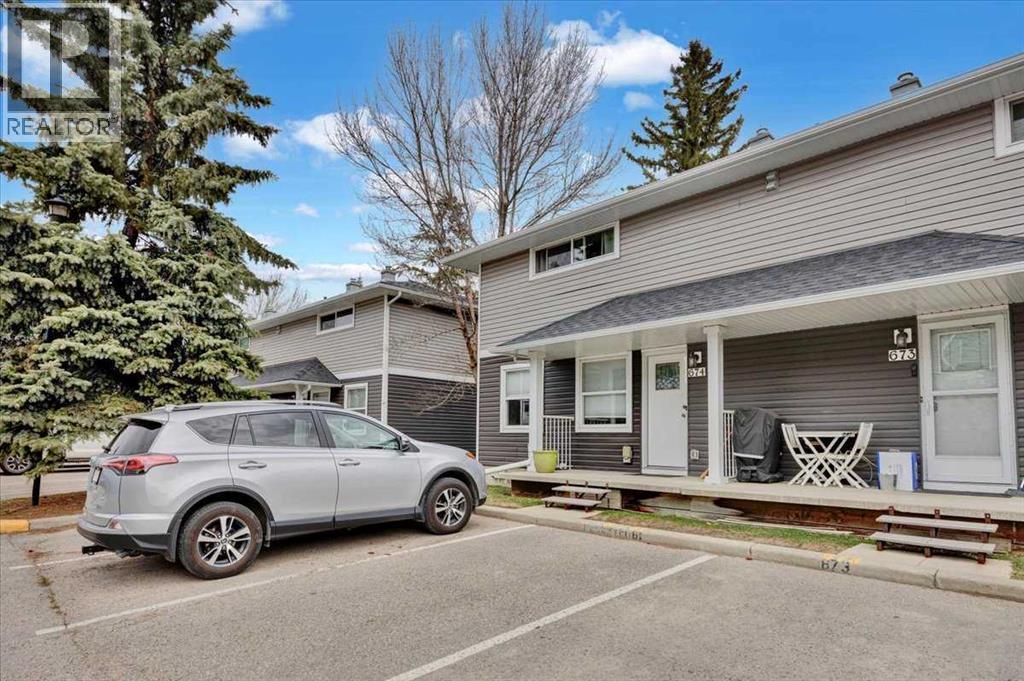 674 Regal Park Ne, Calgary, Alberta