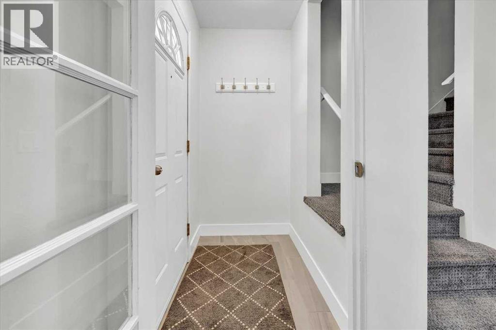 674 Regal Park Ne, Calgary, Alberta