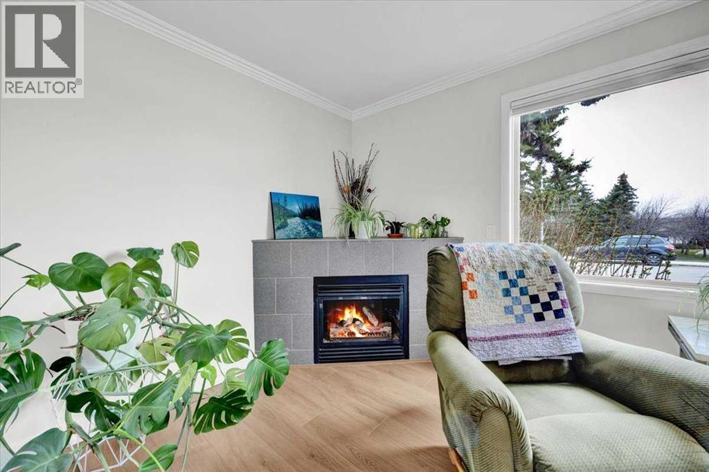 674 Regal Park Ne, Calgary, Alberta