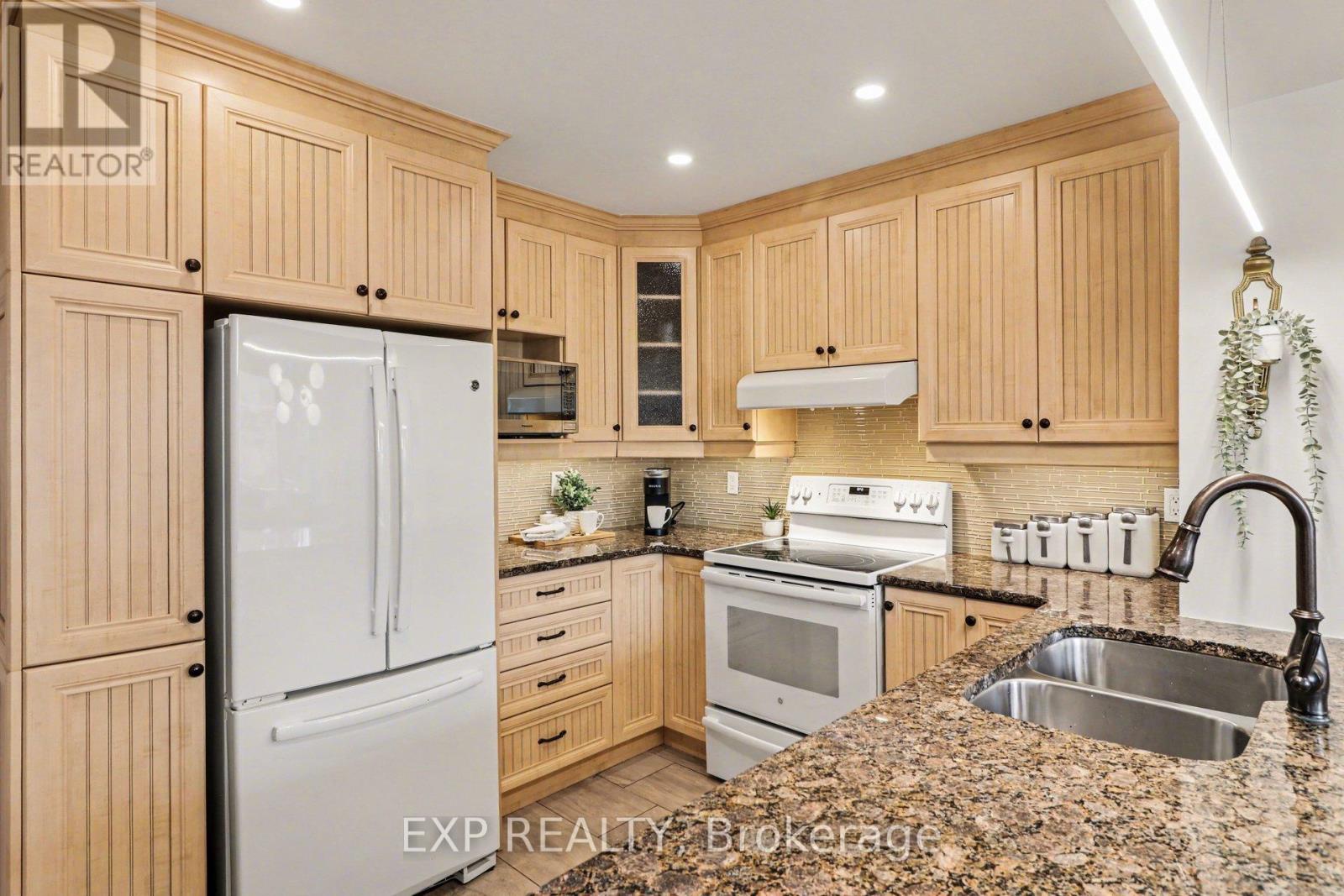 4303 Sunwood Crescent, Ottawa, Ontario