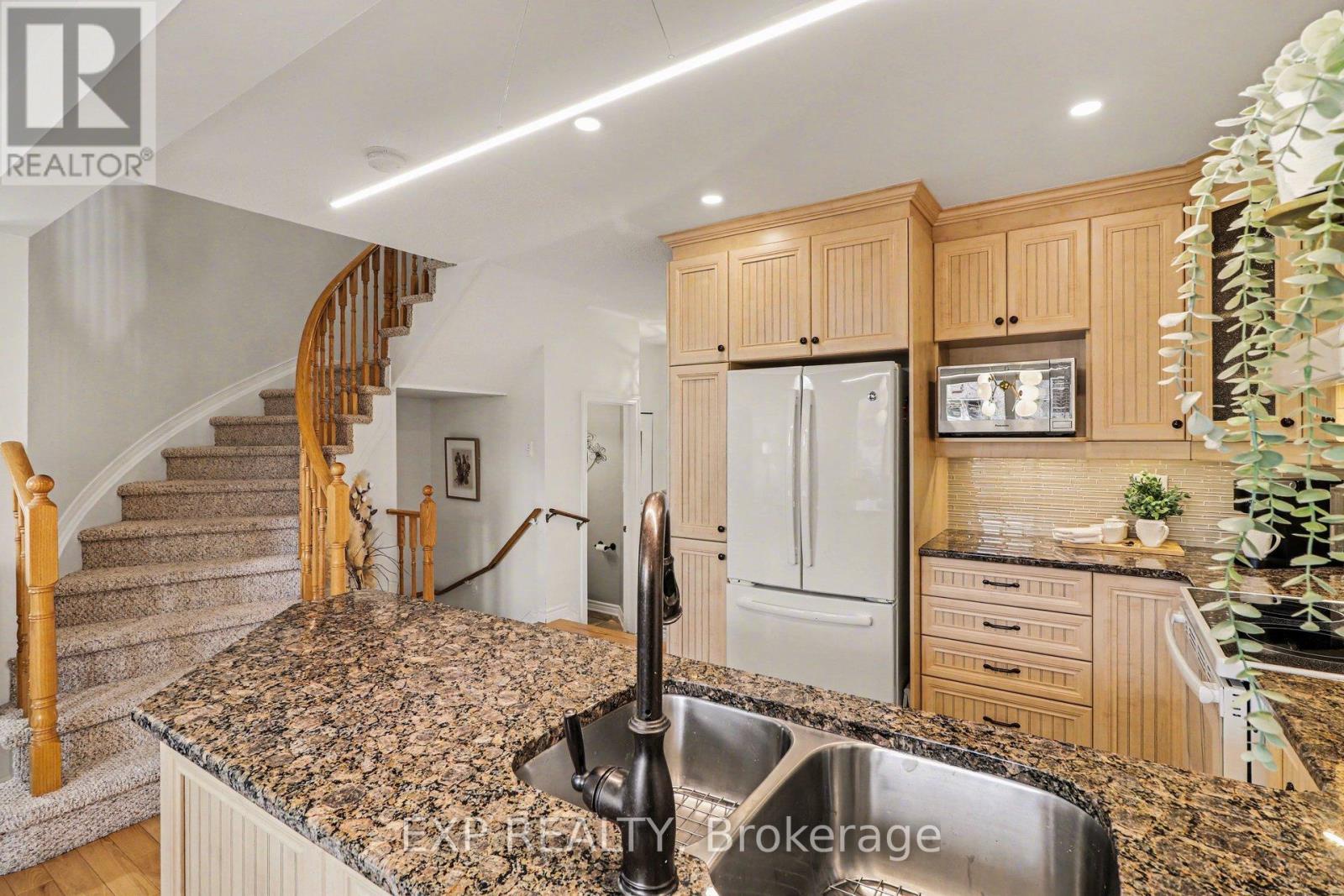 4303 Sunwood Crescent, Ottawa, Ontario