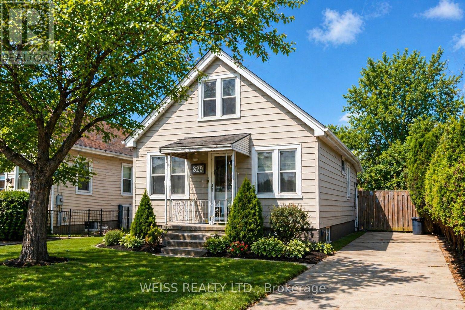 329 Talbot Street, Hamilton (mcquesten), Ontario