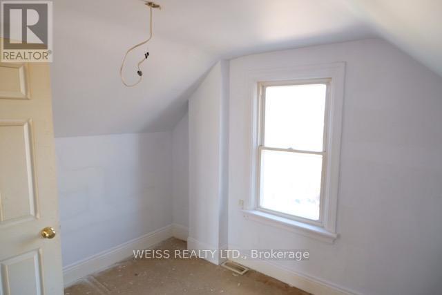 329 Talbot Street, Hamilton (mcquesten), Ontario