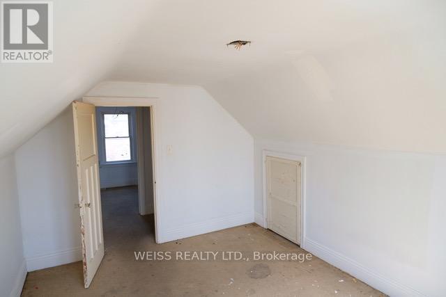 329 Talbot Street, Hamilton (mcquesten), Ontario