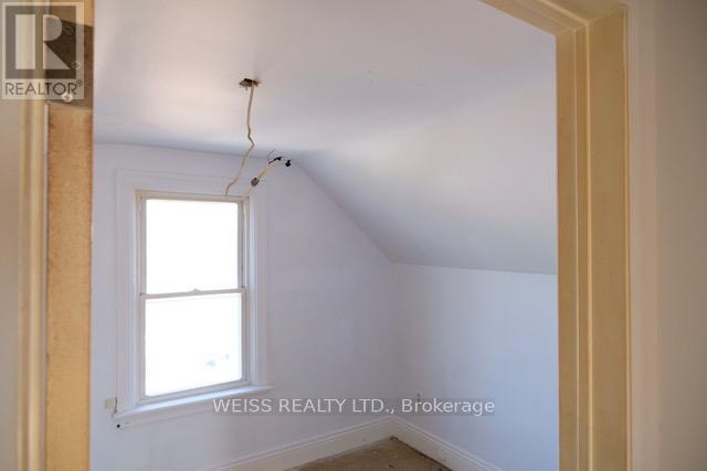 329 Talbot Street, Hamilton (mcquesten), Ontario
