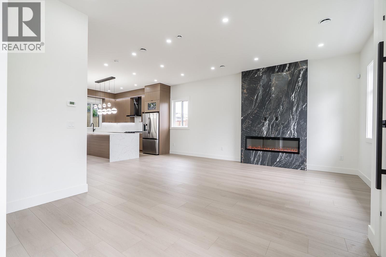 1 5953 Winch Street, Burnaby, British Columbia