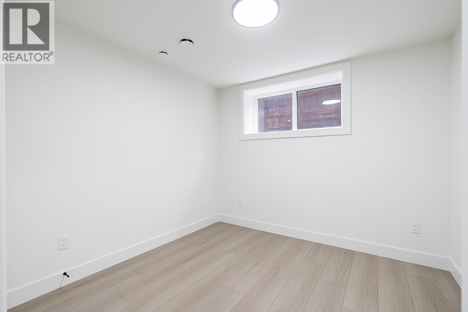 1 5953 Winch Street, Burnaby, British Columbia