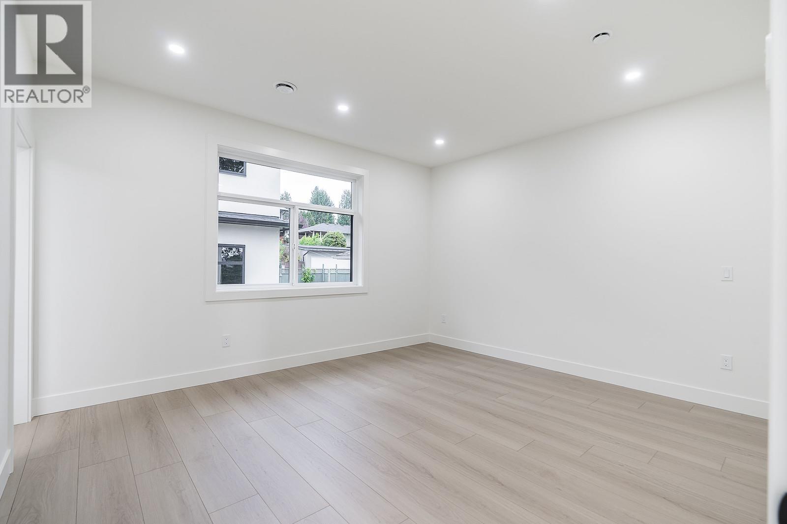 1 5953 Winch Street, Burnaby, British Columbia