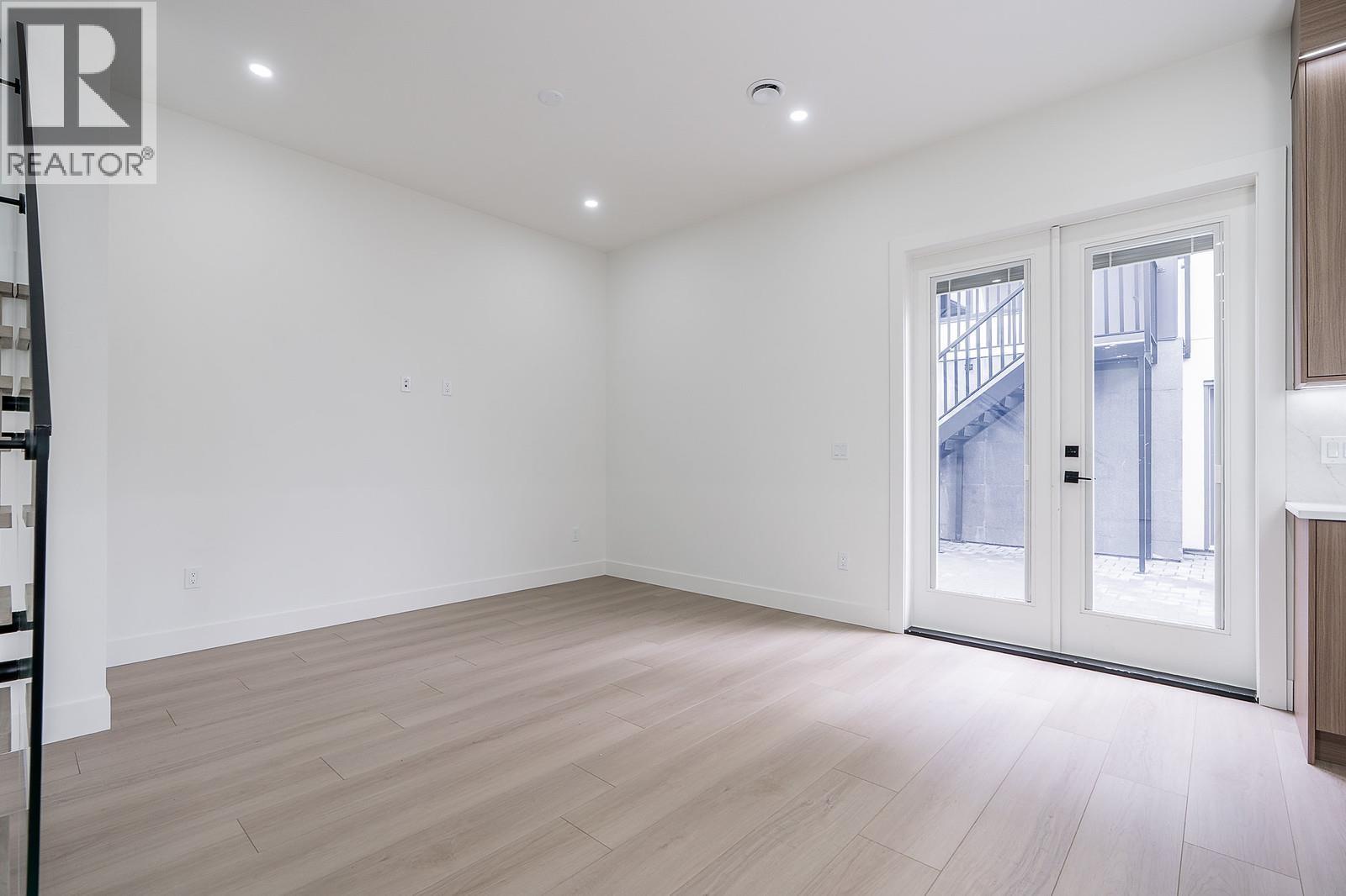 1 5953 Winch Street, Burnaby, British Columbia