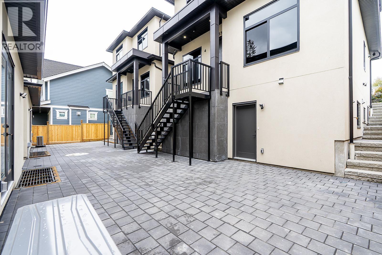 1 5953 Winch Street, Burnaby, British Columbia