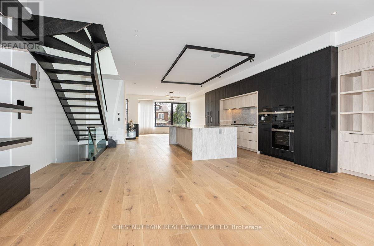 232 Snowdon Avenue, Toronto (lawrence Park North), Ontario