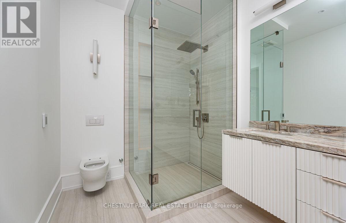232 Snowdon Avenue, Toronto (lawrence Park North), Ontario