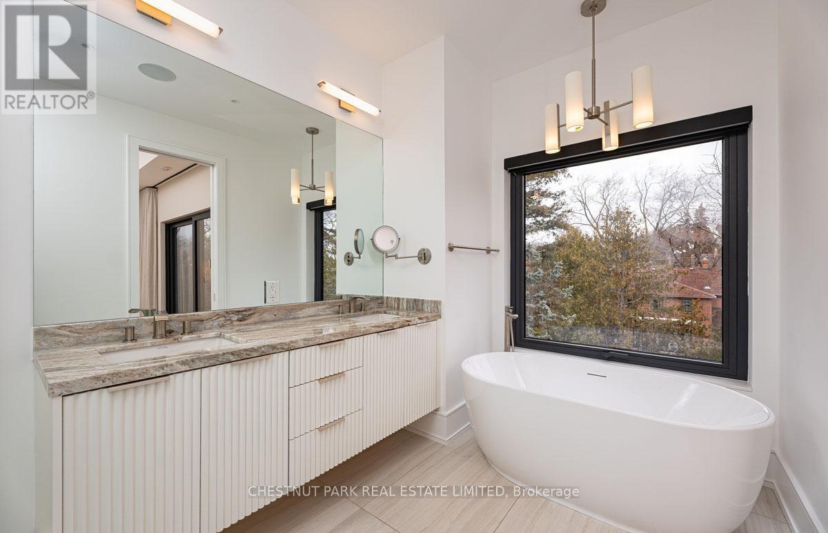 232 Snowdon Avenue, Toronto (lawrence Park North), Ontario