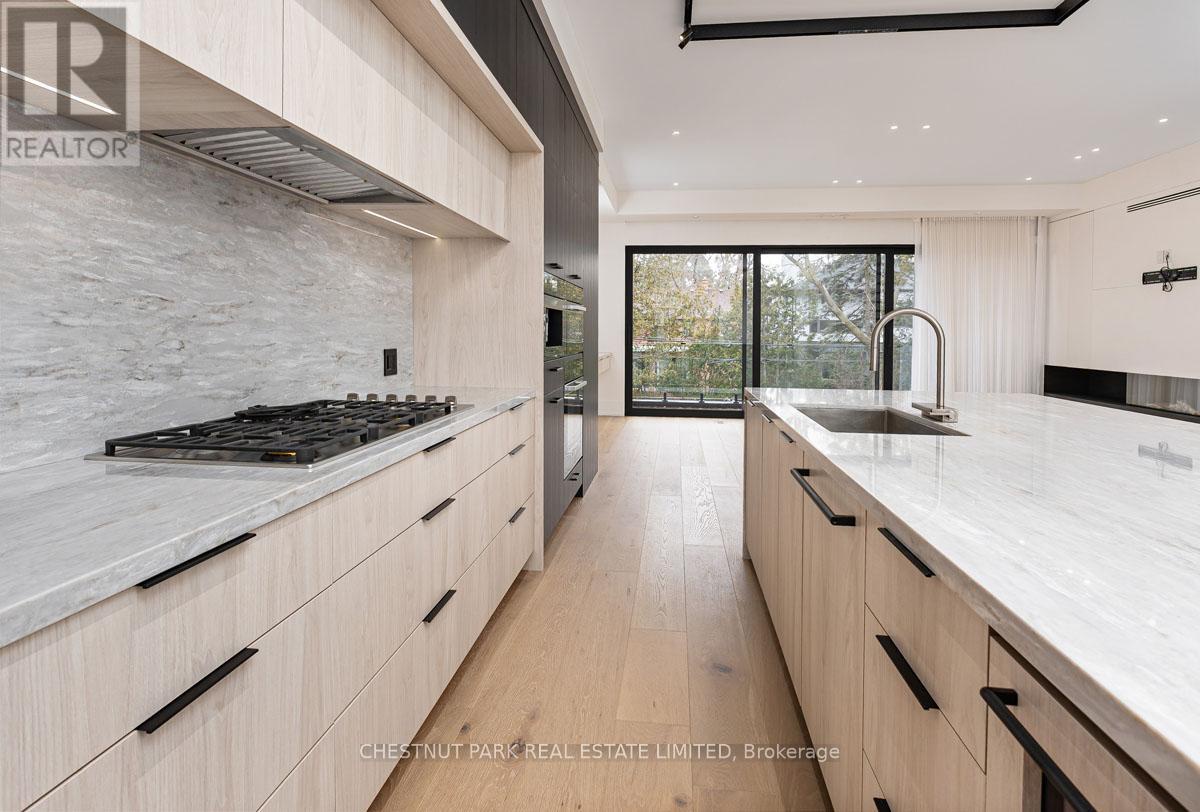 232 Snowdon Avenue, Toronto (lawrence Park North), Ontario