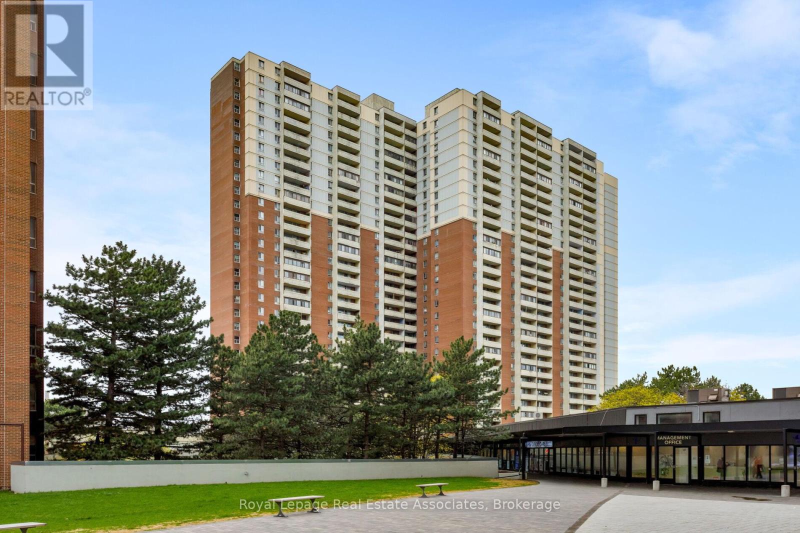 1710 - 5 Massey Square, Toronto (crescent Town), Ontario
