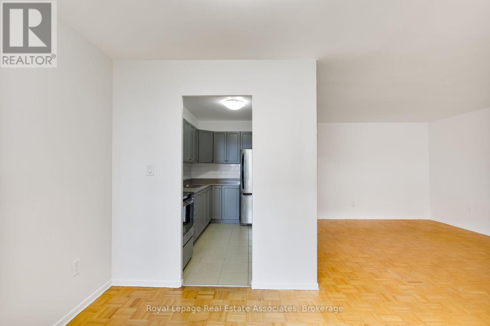 1710 - 5 Massey Square, Toronto (crescent Town), Ontario