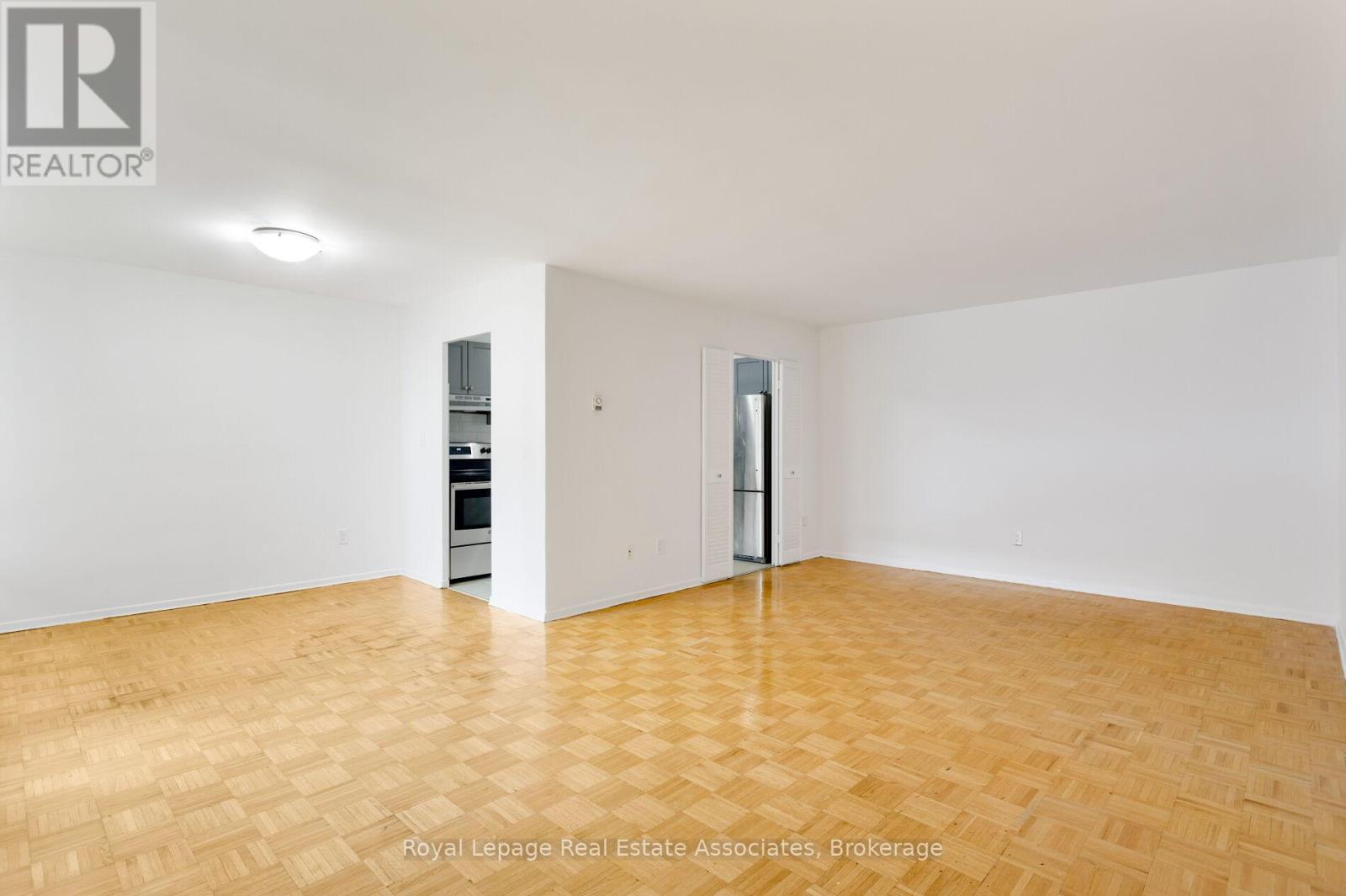 1710 - 5 Massey Square, Toronto (crescent Town), Ontario