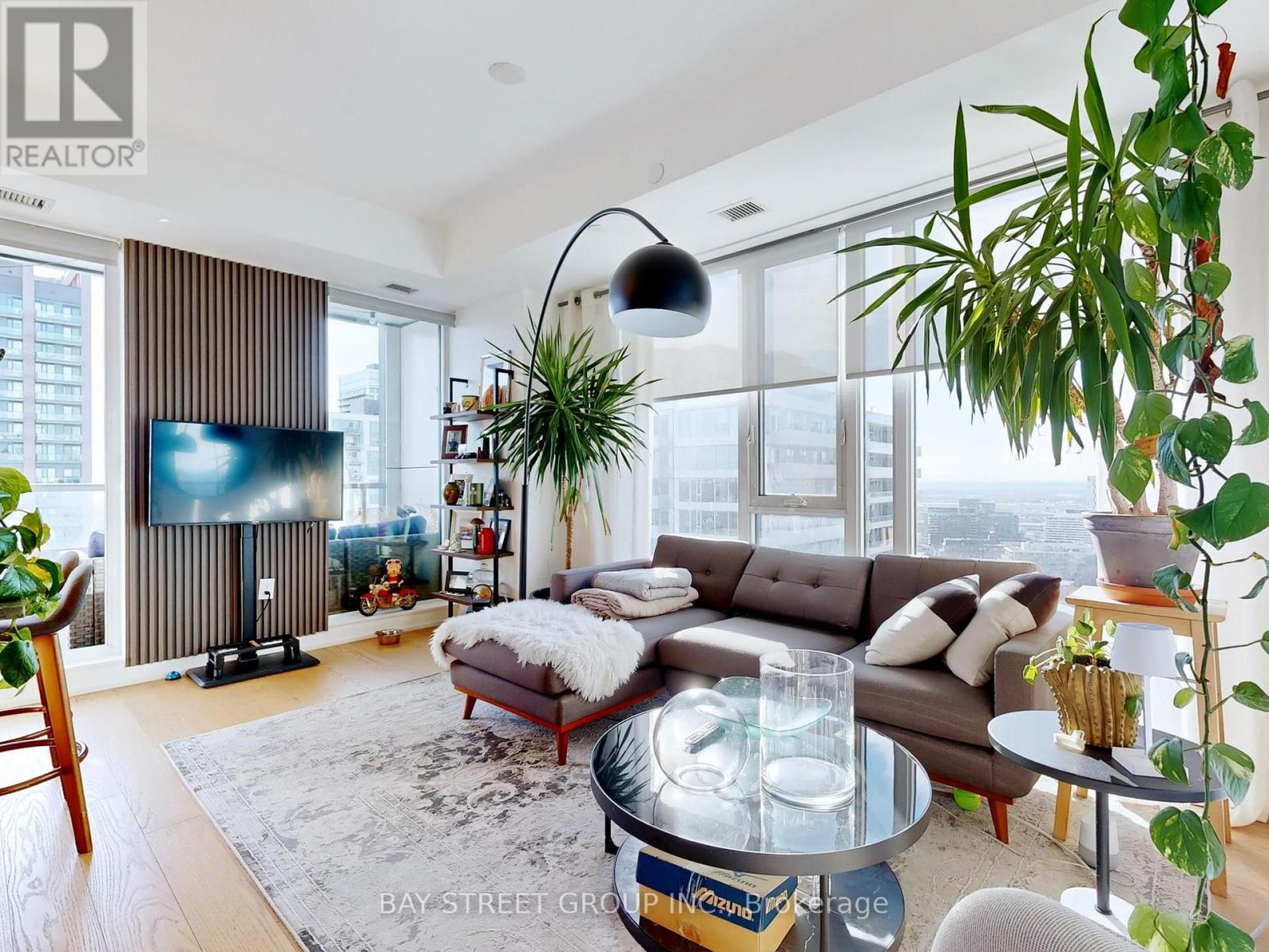 2403 - 225 Sumach Street, Toronto (regent Park), Ontario