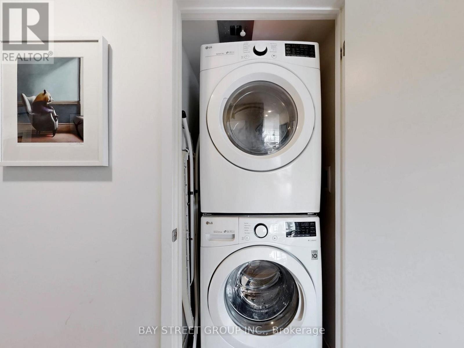 2403 - 225 Sumach Street, Toronto (regent Park), Ontario