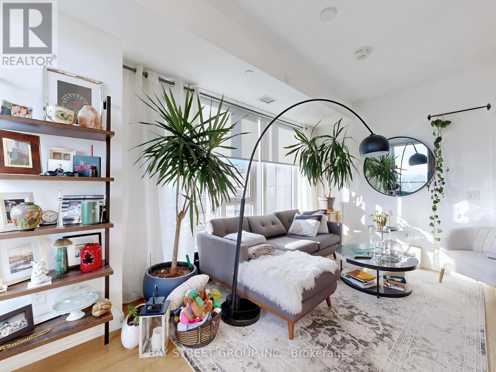 2403 - 225 Sumach Street, Toronto (regent Park), Ontario