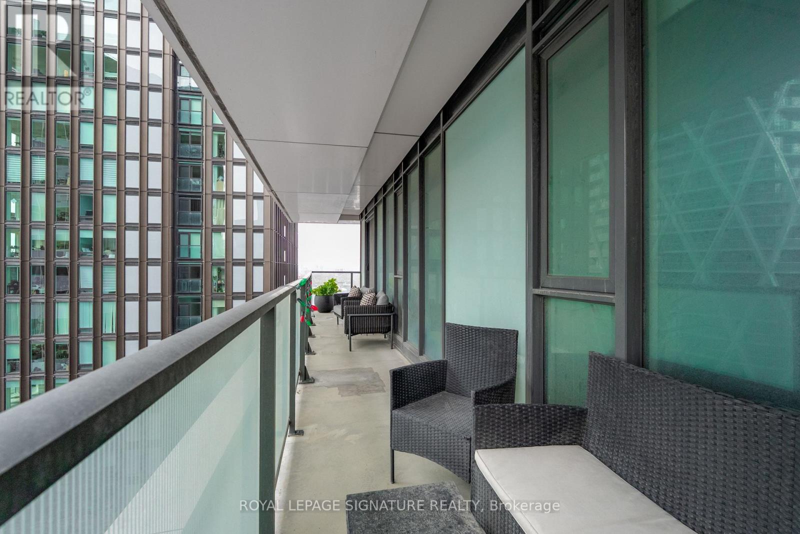 2503 - 426 University Avenue, Toronto (university), Ontario