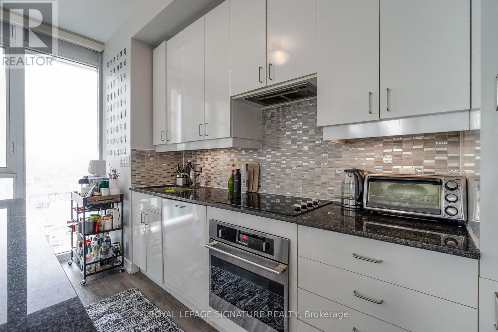 2503 - 426 University Avenue, Toronto (university), Ontario