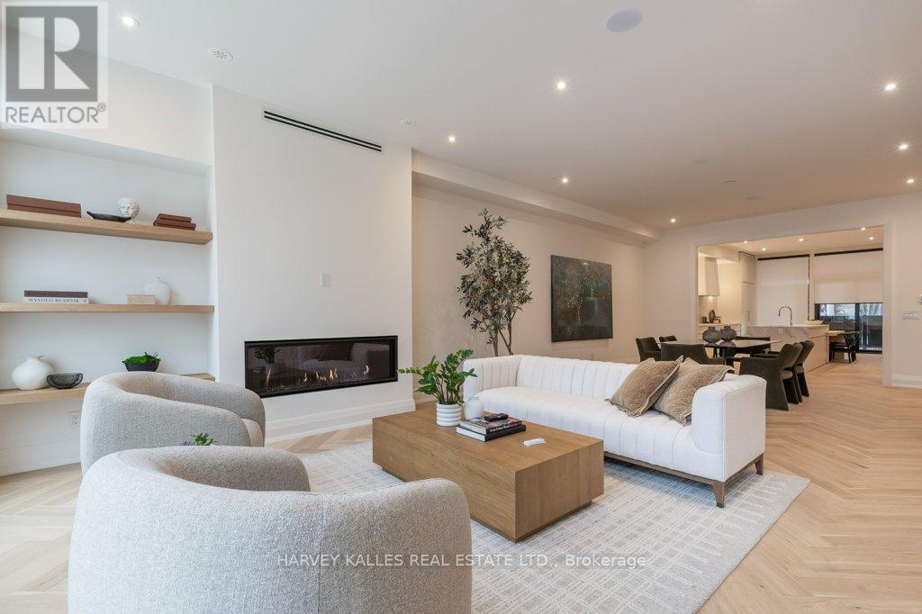 32 Evergreen Gardens, Toronto (leaside), Ontario