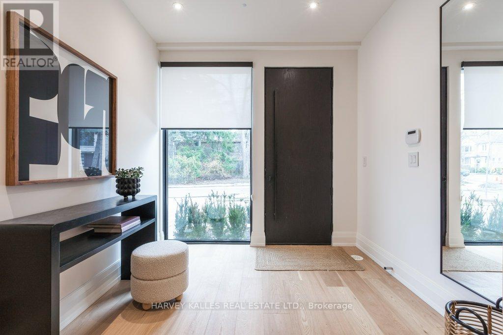 32 Evergreen Gardens, Toronto (leaside), Ontario