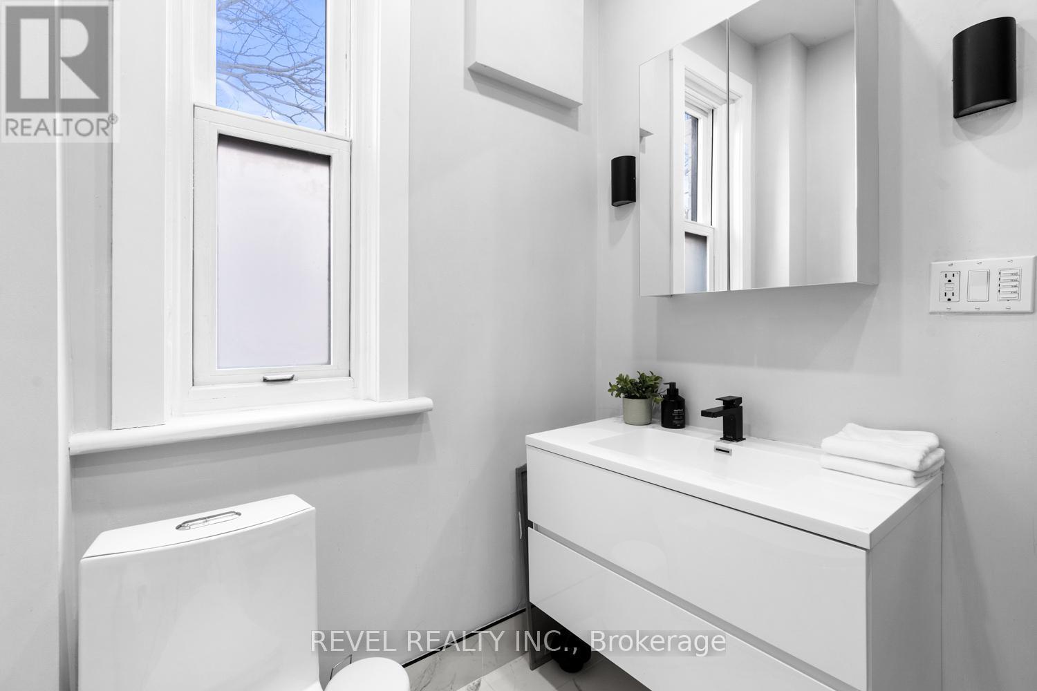 89 Foxley Street, Toronto (trinity-bellwoods), Ontario