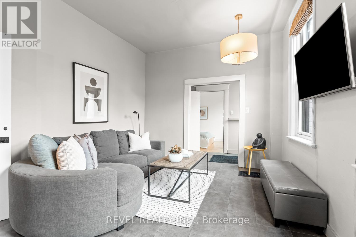 89 Foxley Street, Toronto (trinity-bellwoods), Ontario