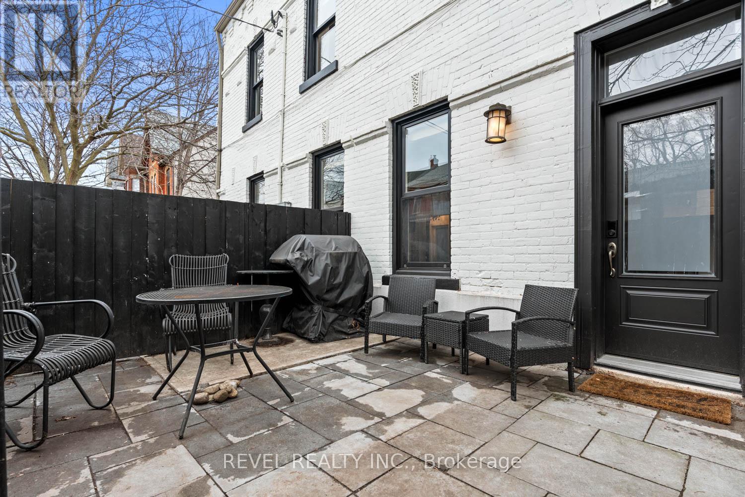 89 Foxley Street, Toronto (trinity-bellwoods), Ontario