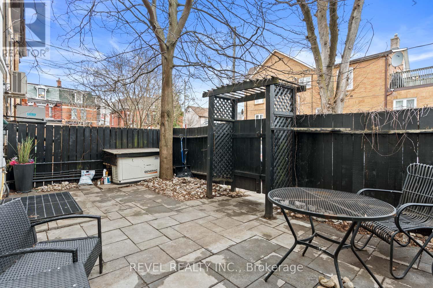 89 Foxley Street, Toronto (trinity-bellwoods), Ontario